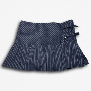 TIMING Y2K Pinstripe Pleated Mini Skirt Navy Blue Buckle Detail Juniors Medium